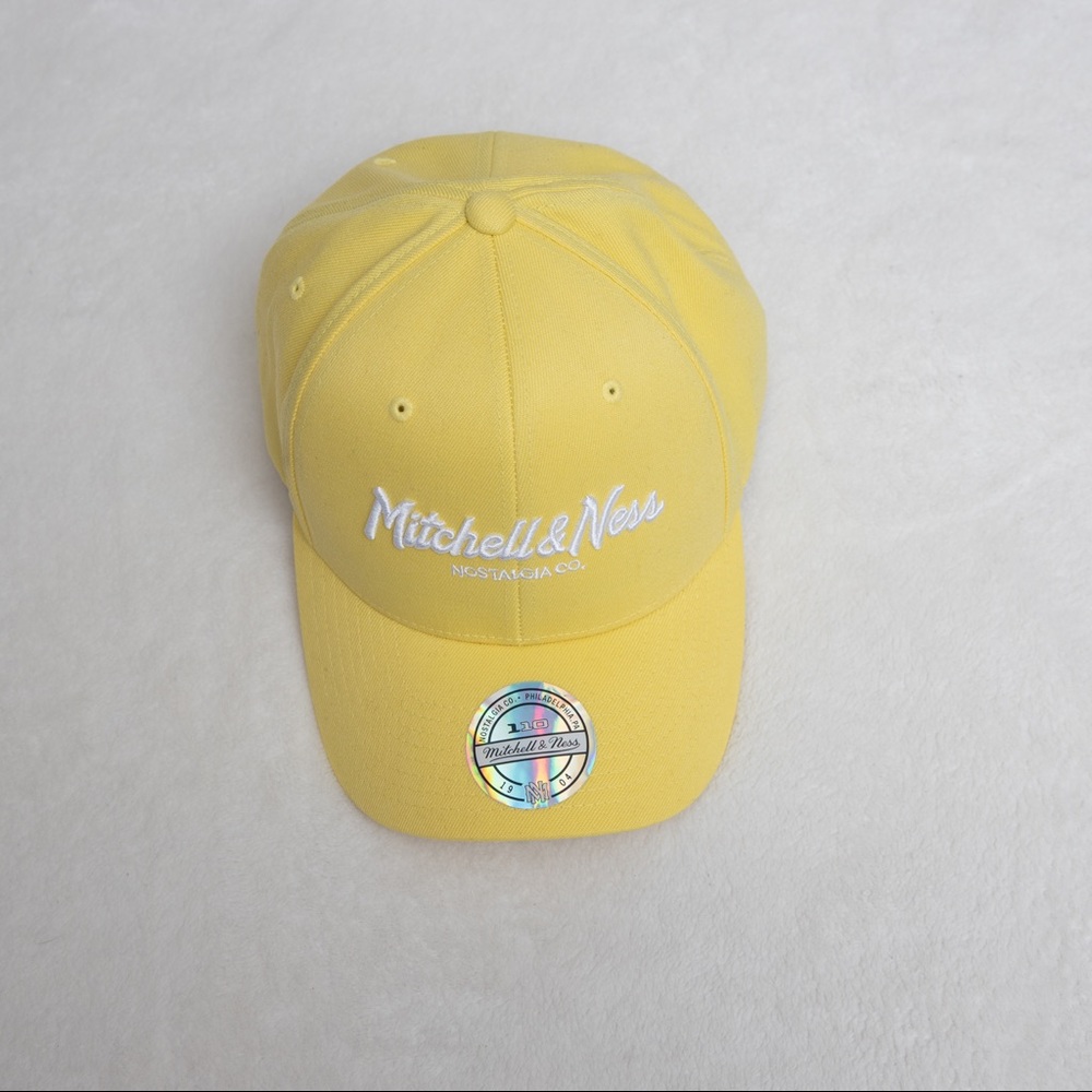 Mitchell and Ness yellow SnapBack